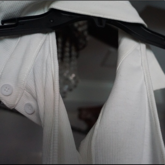 White Halter Collared Button-Up Crop Top - Picture 8 of 8